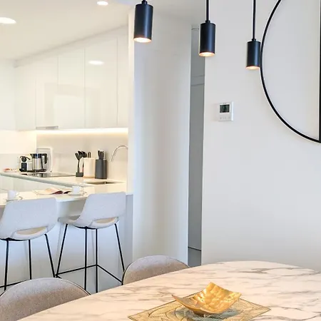 Sunset Sailors Butterfly Lounge * Бенидорм