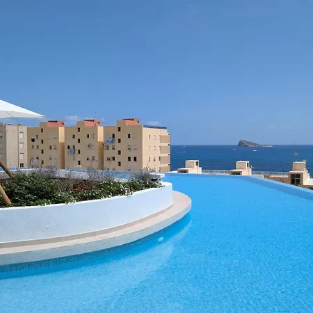 Sunset Sailors Butterfly Lounge